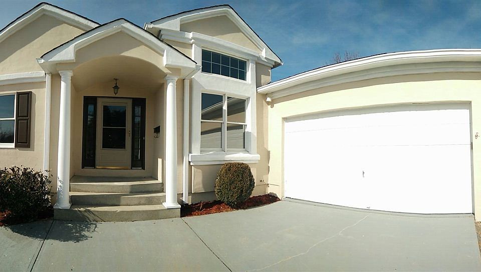 1st image of 50 Wright Ct