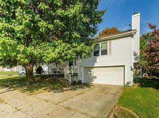 205 Kunze Dr, Saint Charles, MO 63303