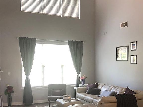 5th image of 921 Claybrook Cir