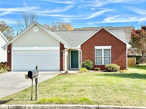 5th image of 930 Harmon Cir