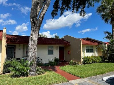417 Lake Evelyn Drive, West Palm Beach, FL, 33411