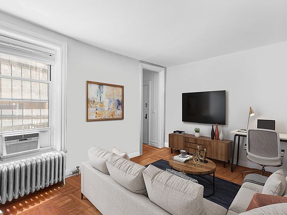 3rd image of 261 W 22nd St APT 5