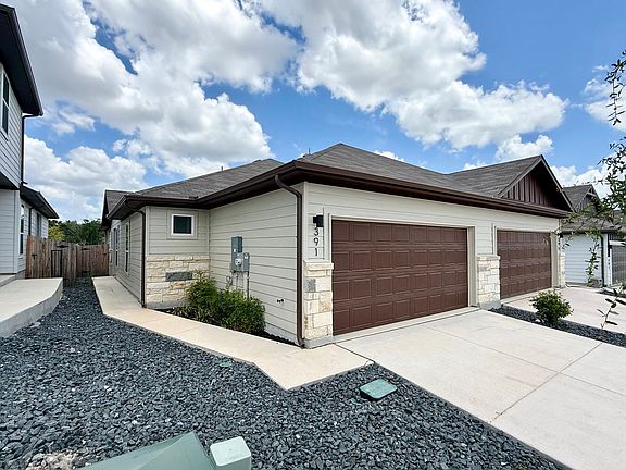 3rd image of 391 Nespral Dr