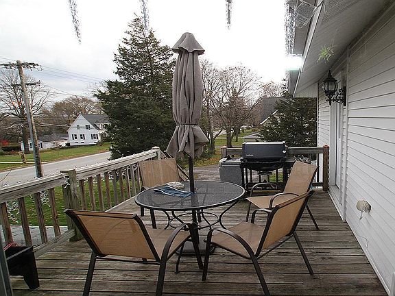 2nd image of W330N4339 Lakeland Dr