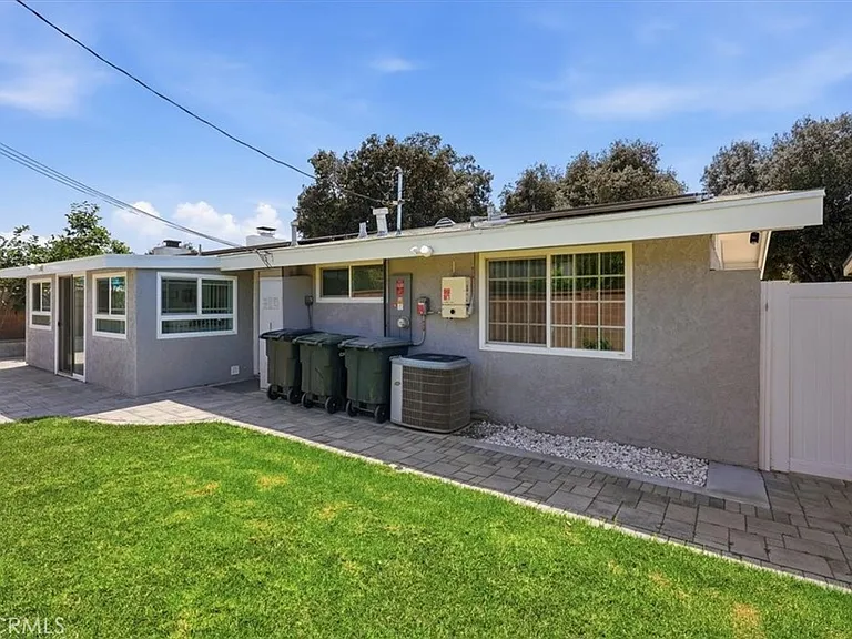 533 S Devon Rd — Photo 41