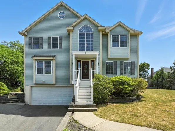 2 Tarfside Rd, Lynn, MA 01904