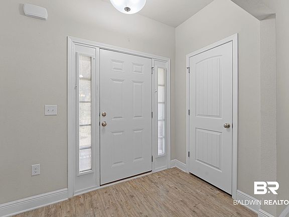 4th image of 1741 Covington Ln