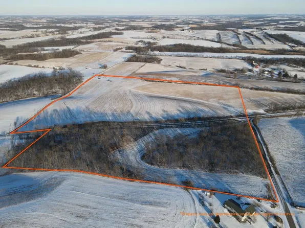 000 Holstein Prairie Road, Monticello, WI 53570