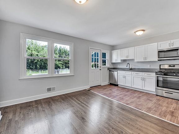 30 Wilfred Ct-6-SMALL_07282019