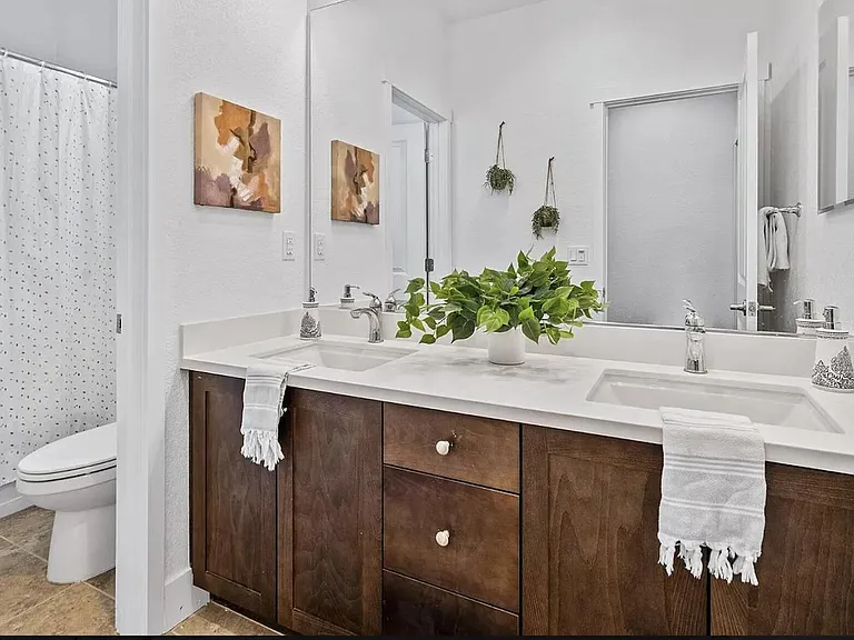 17950 Kerry Ct — Photo 23