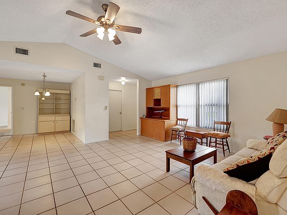 4th image of 1242 SW Aragon Avenue