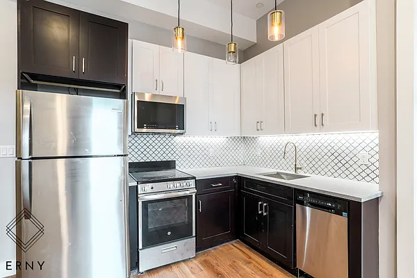 Rented by ERNY LLC | media 16