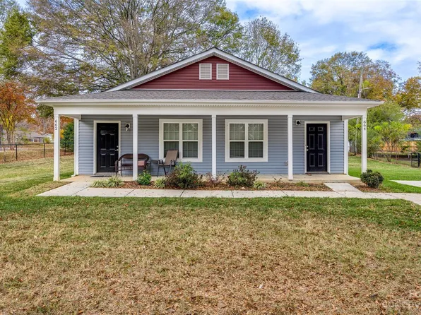 662/664 Reeves Ct, Charlotte, NC 28208