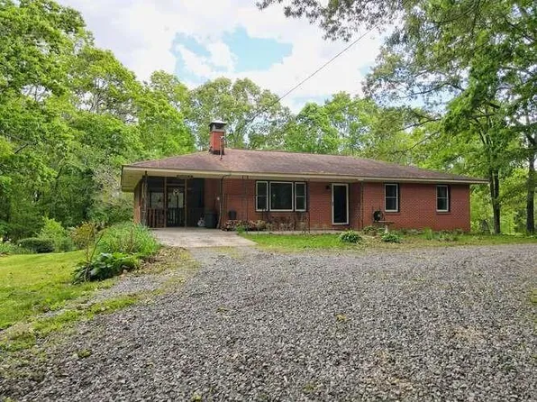662 Historic Old Hwy #441, Clarkesville, GA 30523