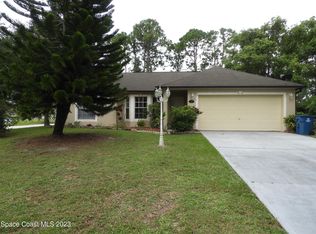 194 Bali St SE, Palm Bay, FL 32909