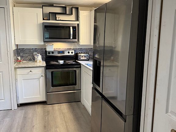 4th image of 75049 Hensall Rd