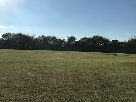 4th image of 202 McKenzi Park Dr