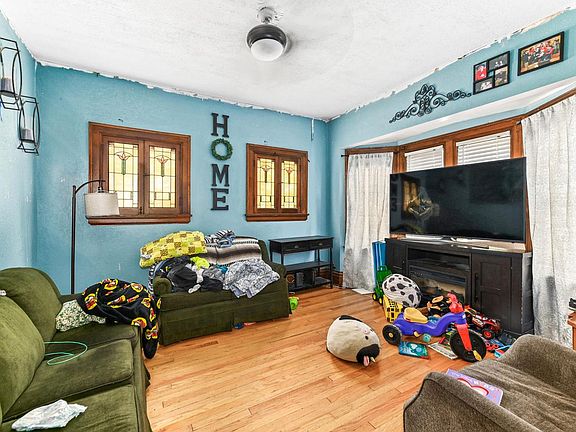 3rd image of 2437 S 29th STREET