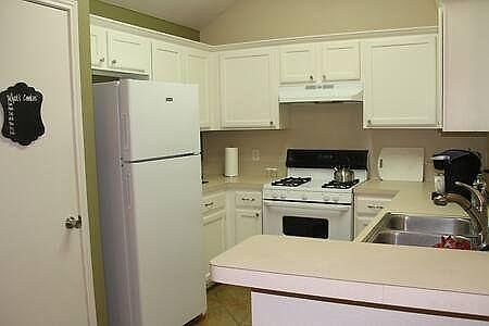 4th image of 1518 Parkfield Cir