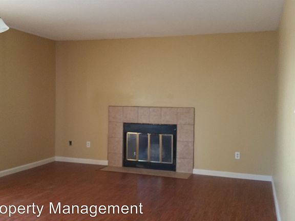 3rd image of 8659 Redlands Way