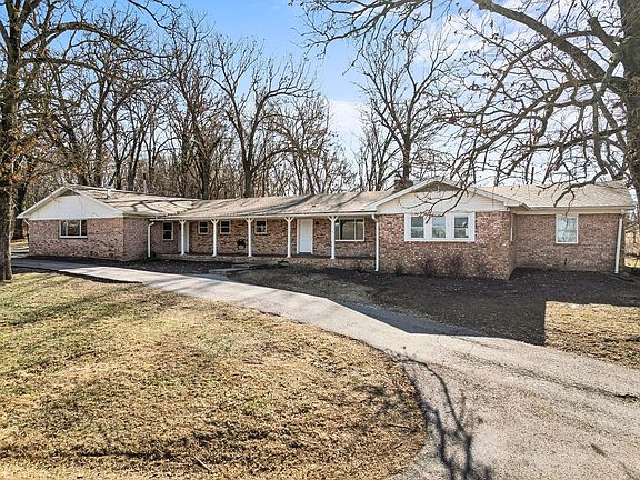 3rd image of 5747 Highway 112