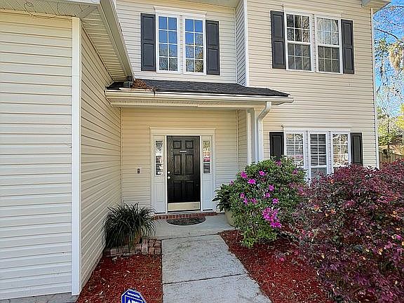 2nd image of 8681 Hickory Creek Ln