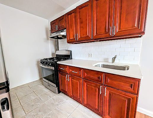 5th image of 21-31 41st St #5M