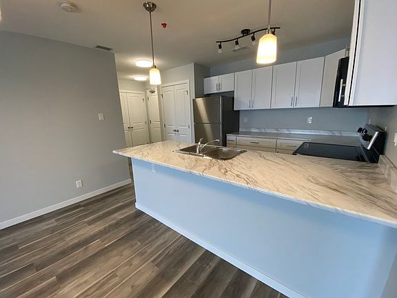 5th image of 10101 101st Ave #1A