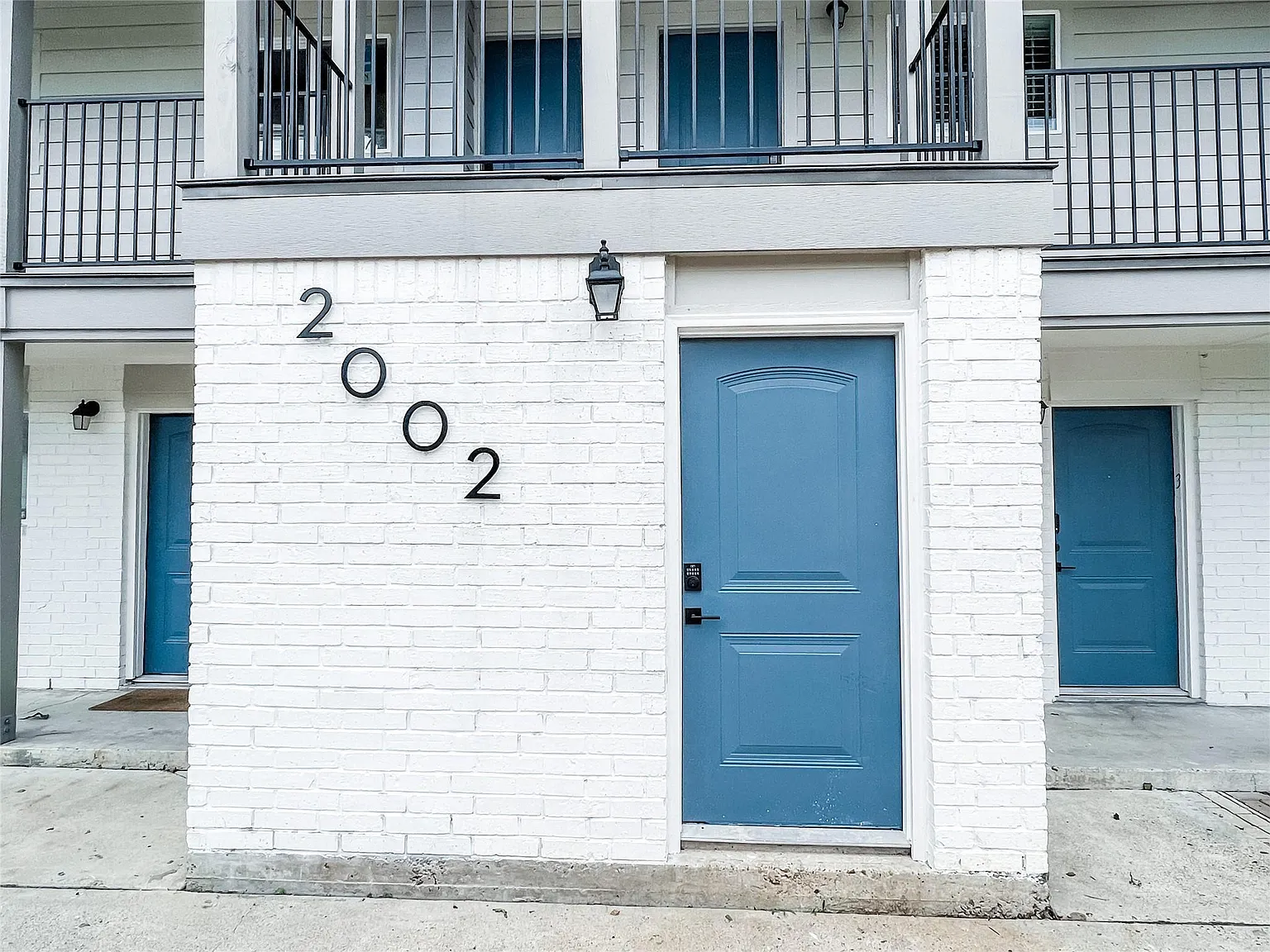 2 bed, 1.0 bath, 738 sqft, $1,550 — Photo 4