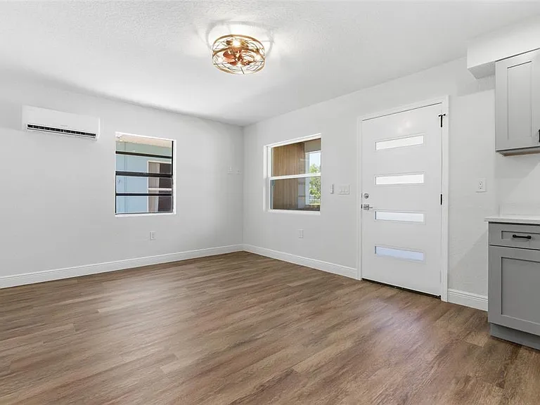 113 145th Ave E #2 — Photo 16