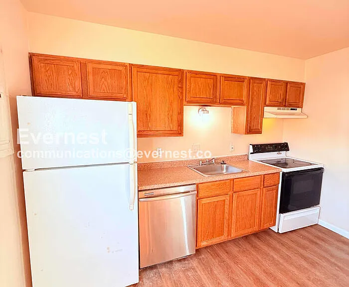 24612 Berry Ave — Photo 2