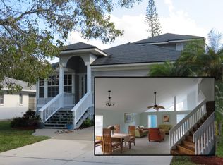 526 94th Ave N, Naples, FL 34108