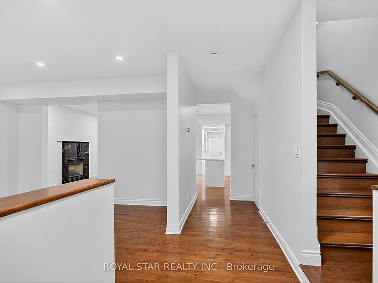 1448 Queensdale Ave — Photo 7