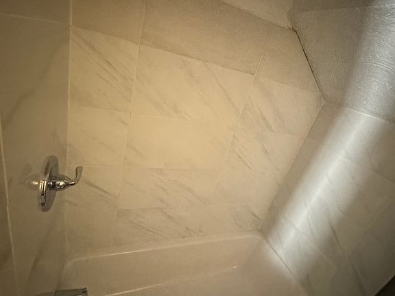 3rd image of 2936 Toledo Ave