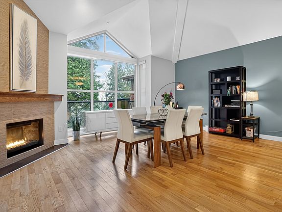 5th image of 2058 Winfield Dr #25