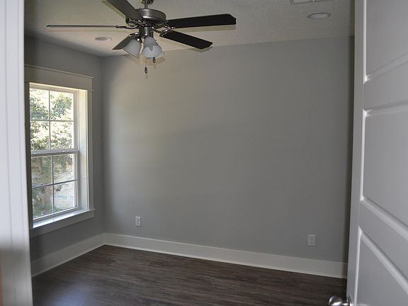 3rd image of 314 Peake St #3