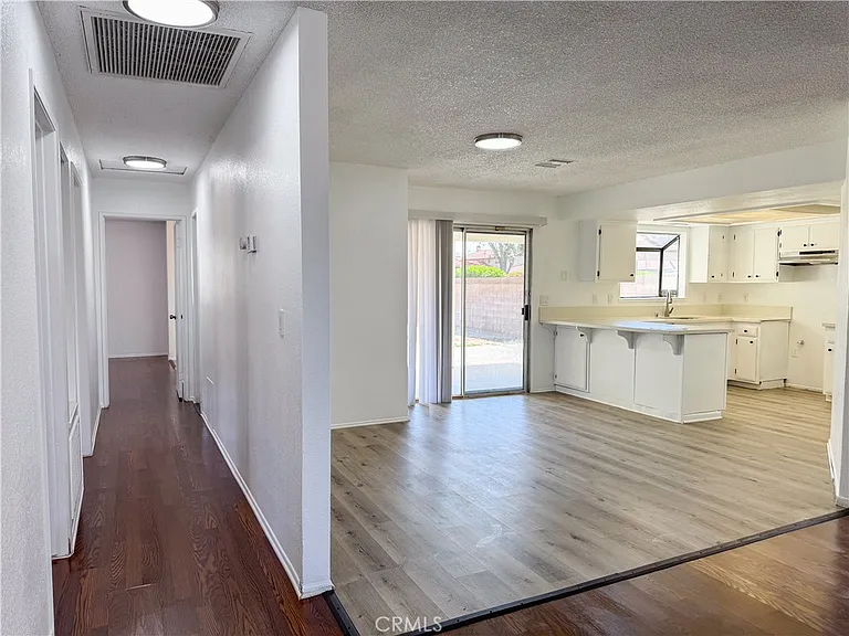 1040 Chagal Ave — Photo 3