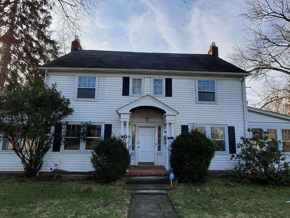 1st image of 74 Harriman Ave