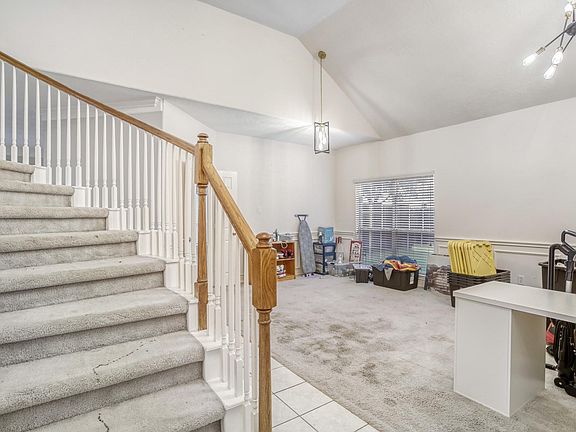 5th image of 16606 Greenbriar Point Ln