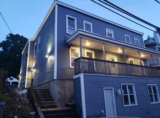 157 Oak St APT 1R, Clinton, MA 01510