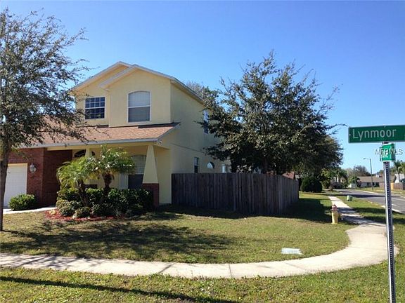 2nd image of 11916 Lynmoor Dr