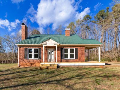 2200 W 3rd St, Siler City, NC, 27344