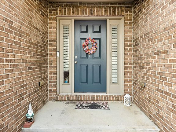 3rd image of 5854 Anne Marie Dr