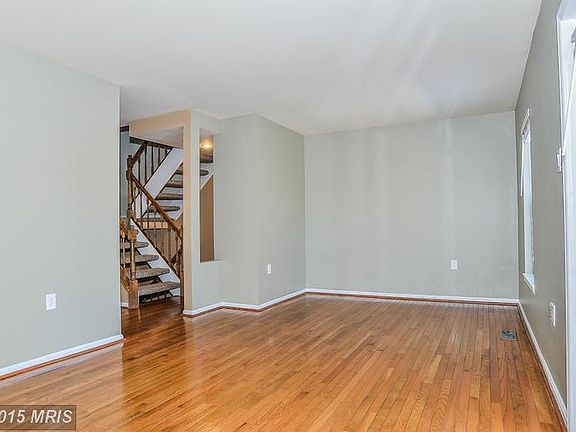5th image of 5713 Burke Towne Ct