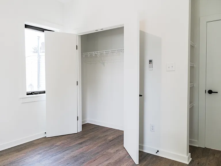1260 Parkwood Ave — Photo 13