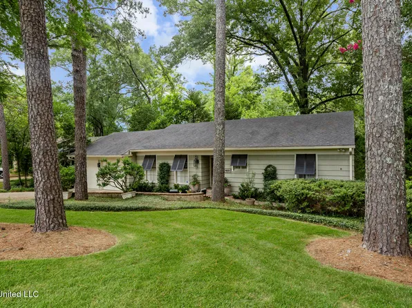 132 Glenway Dr, Jackson, MS 39216