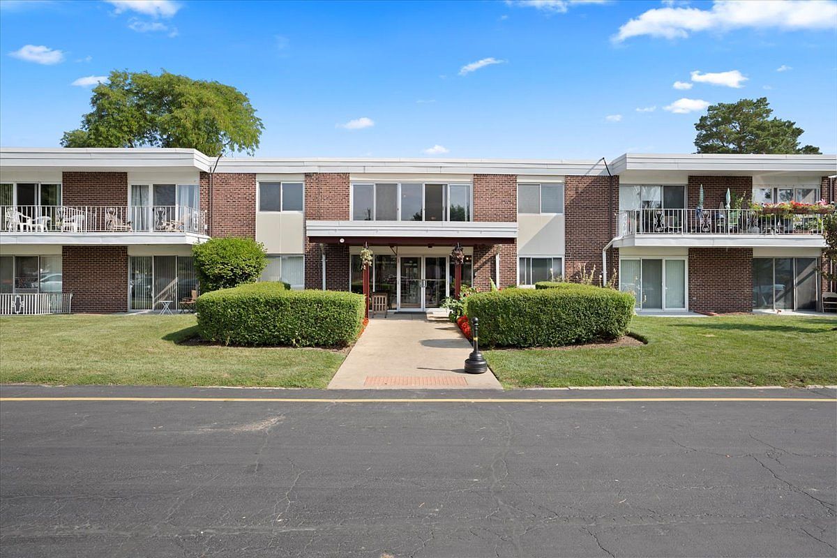 100 Deborah Ln APT B30, Wheeling, IL 60090 | Zillow