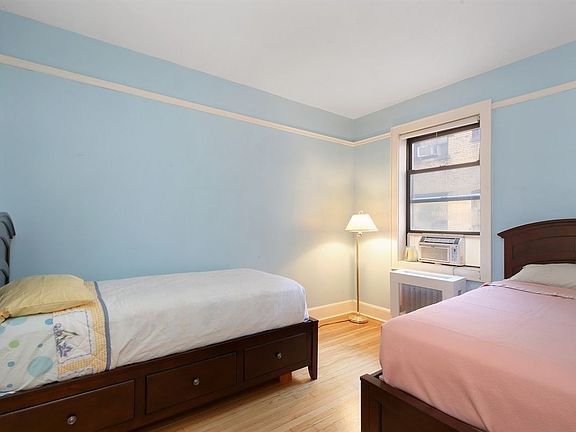 4th image of 135 W 16th St APT 50