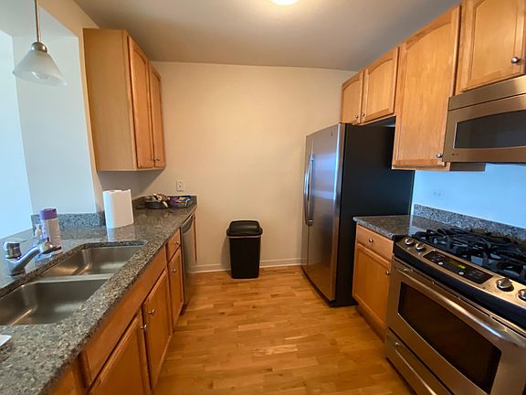 2nd image of 1160 S Michigan Ave APT 2704
