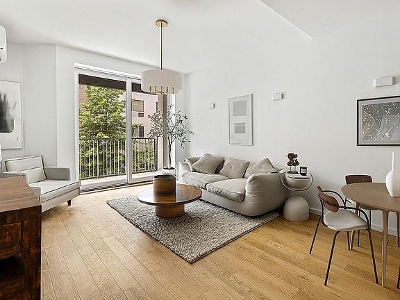 2nd image of 159 E 118th St #2A